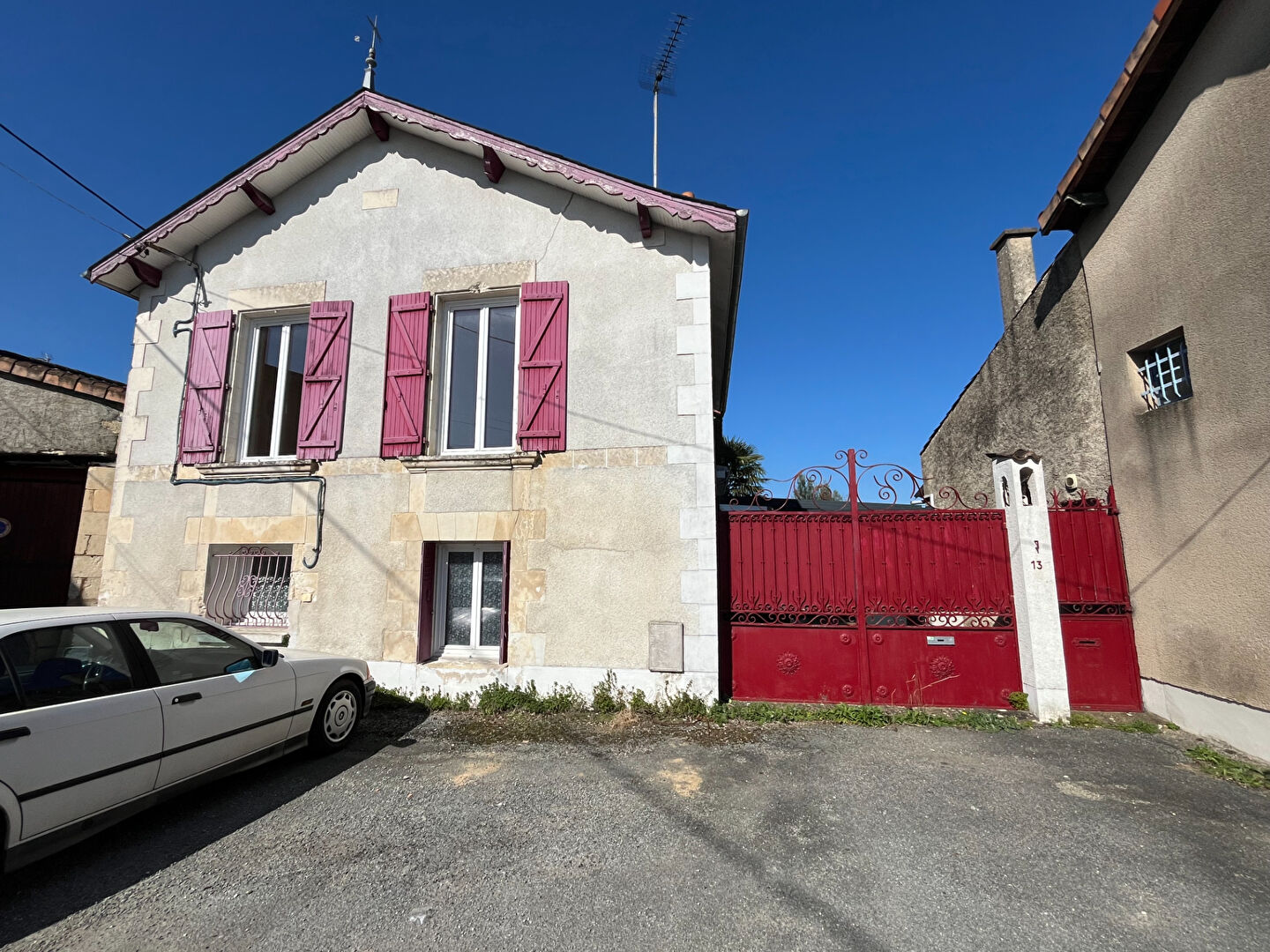 Maison 4 pièces 157 m² · à Poitiers · 157 m² · 260 000 €