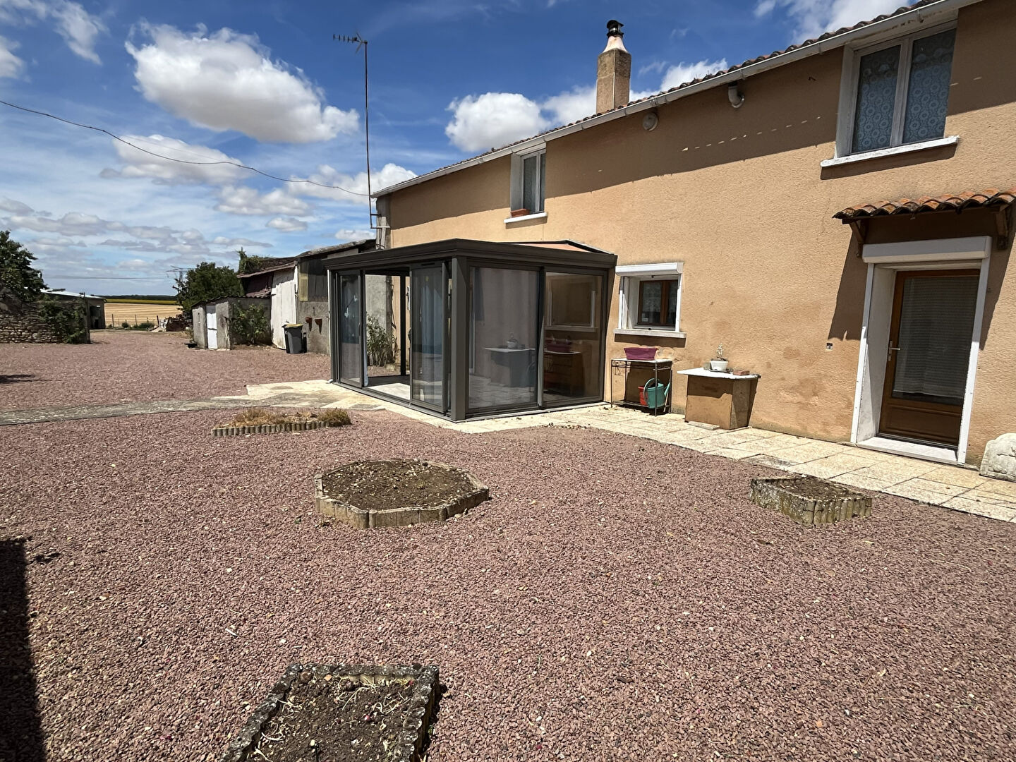 Maison 3 pièces 66 m² · à Curcay sur Dive · 66 m² · 78 000 €