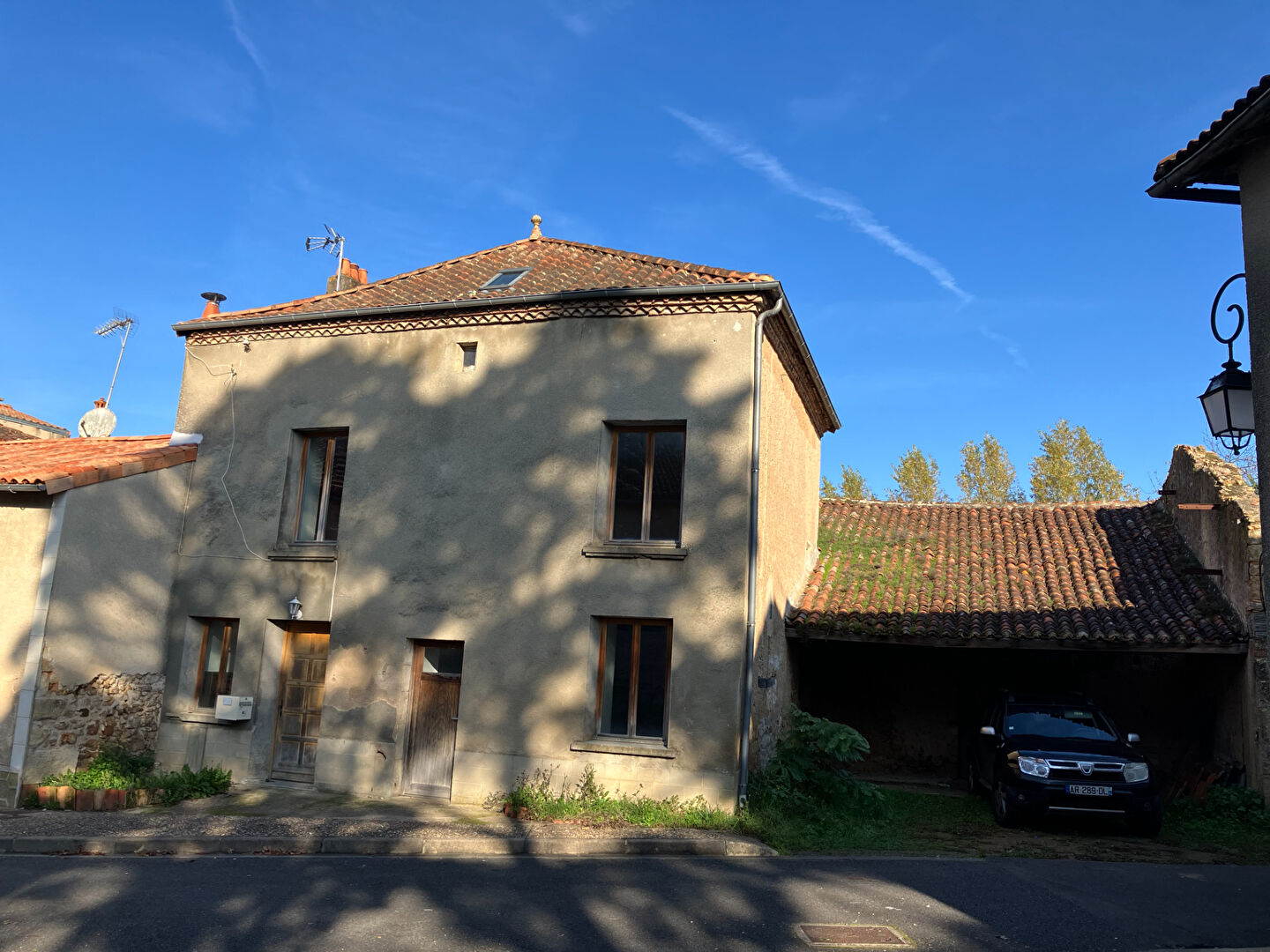 Maison 5 pièces 100 m² · à Le Vigeant · 100 m² · 52 000 €