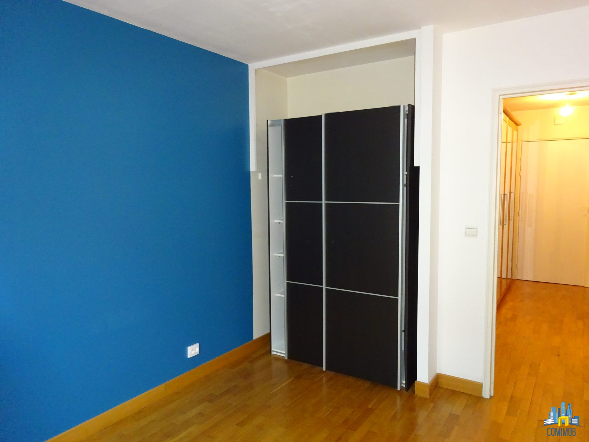 Appartement 2 pièces 54m² COURBEVOIE 92400 photo 2