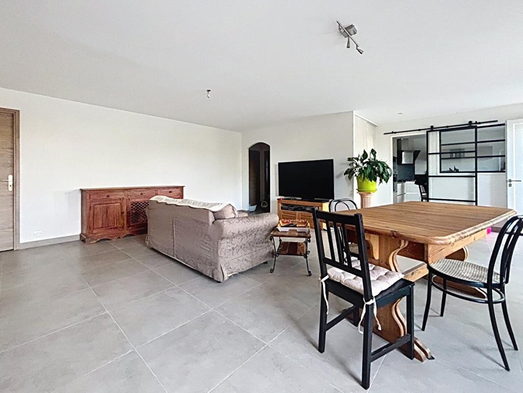 Maison 5 pièces 105 m² · à Varanges · 105 m² · 280 000 €
