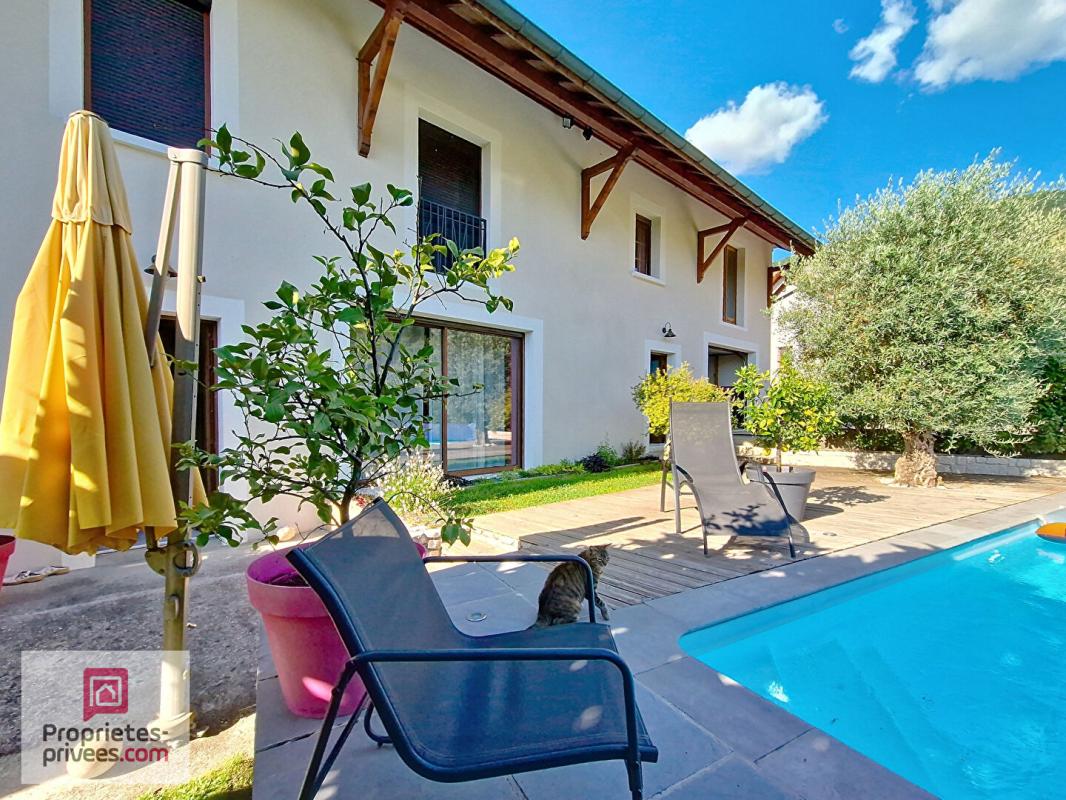 Maison 5 pièces 156 m² · à Champagneux · 156 m² · 419 000 €