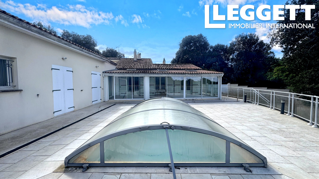 Maison 9 pièces 263 m² · à Gensac la Pallue · 263 m² · 477 000 €