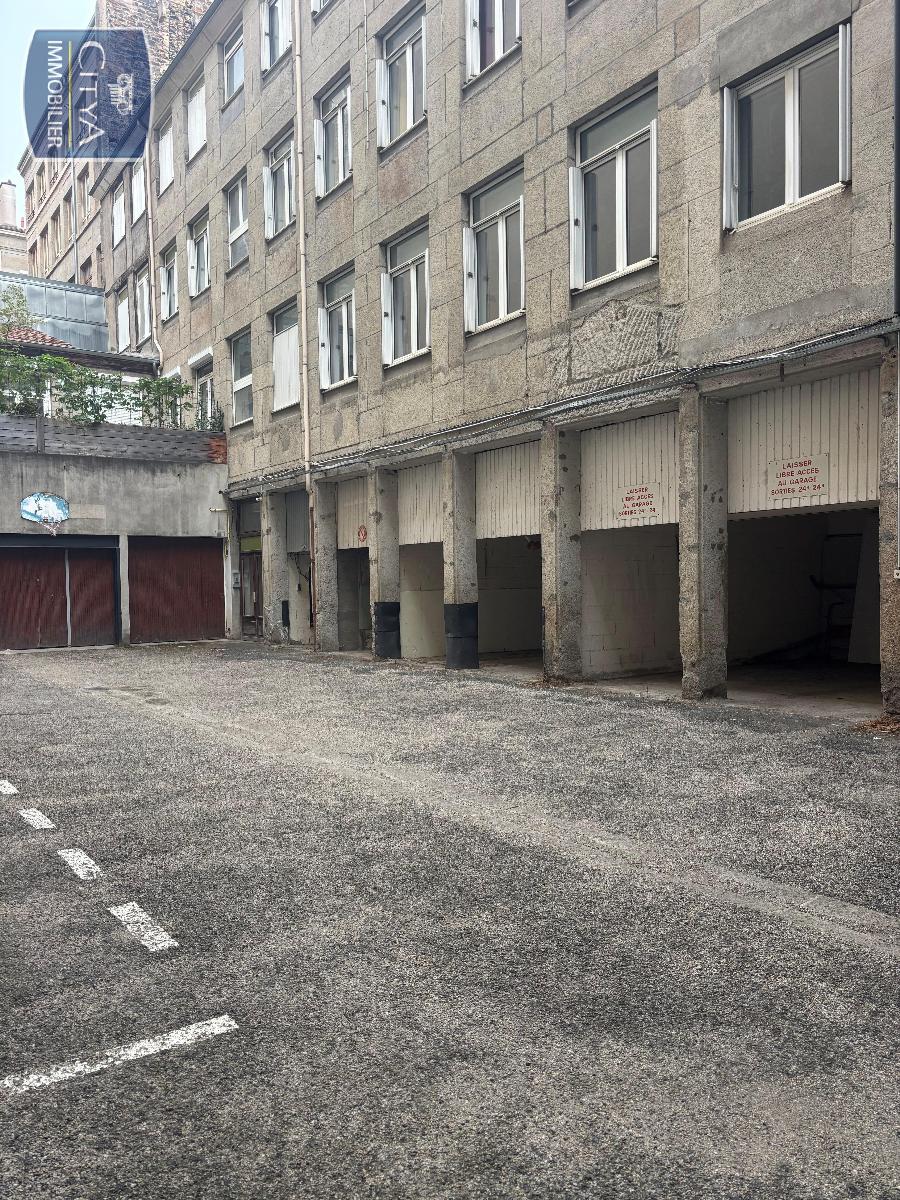 Parking ST ETIENNE 42000 · 75 €/mois