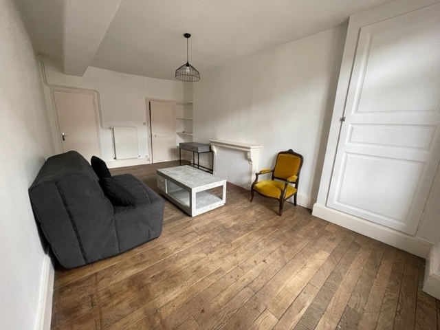 Appartement 2 pièces 57 m² · à Moulins · 57 m² · 470 €/mois
