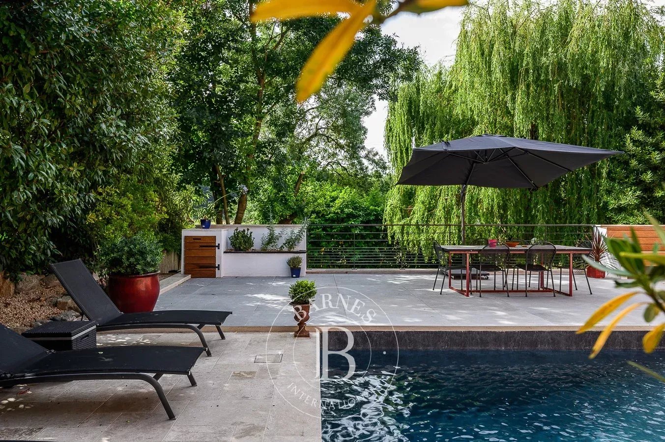 Maison 6 pièces 221 m² · à Massieux · 221 m² · 770 000 €