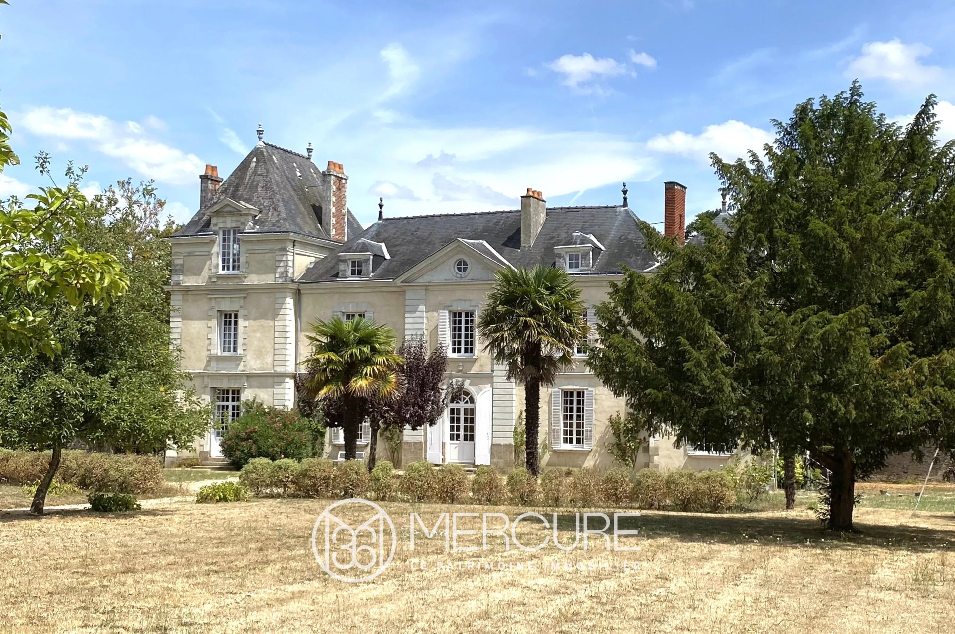 Maison 15 pièces 459 m² · à Nantes · 459 m² · 995 000 €