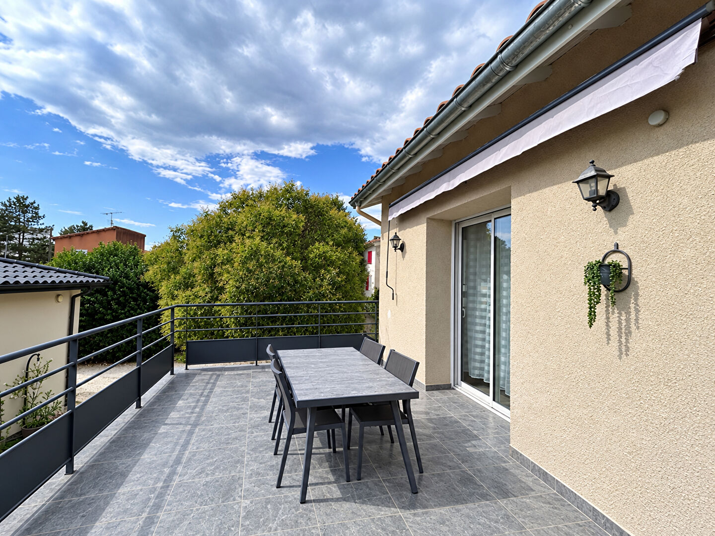 Appartement 4 pièces 74 m² · à Montelimar · 74 m² · 980 €/mois