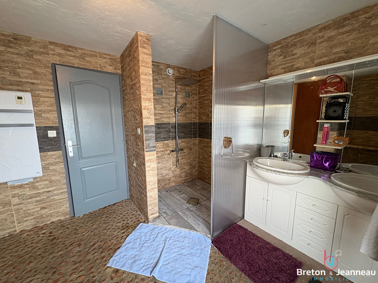 Maison – Fougerolles-du-Plessis, Le Bardeau - Plus