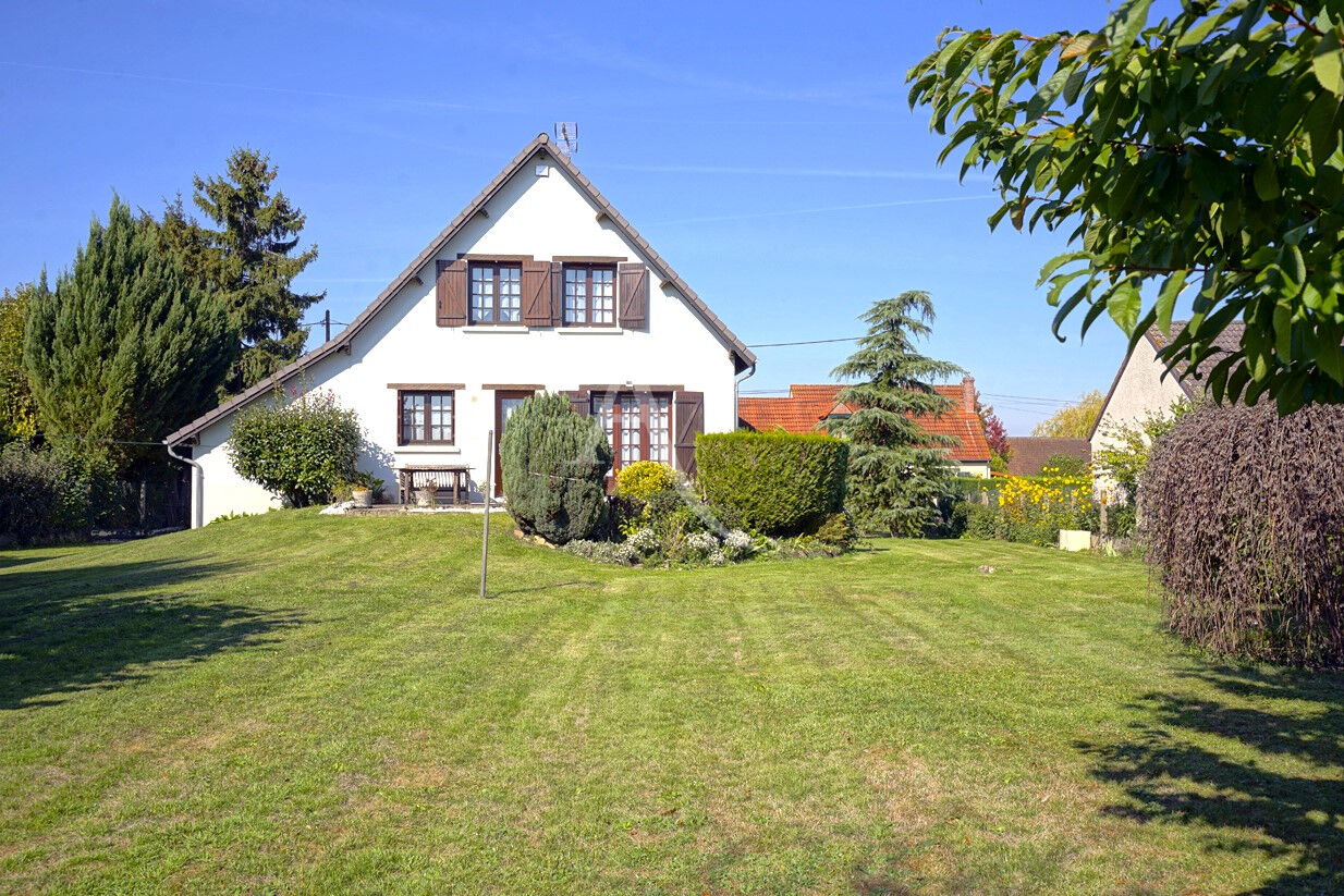 Maison 6 pièces 107 m² · à Trainou · 107 m² · 218 000 €