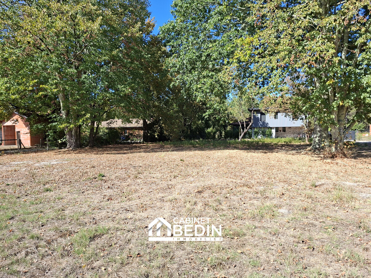 Terrain 895 m² · à Sanguinet · 895 m² · 165 462 €