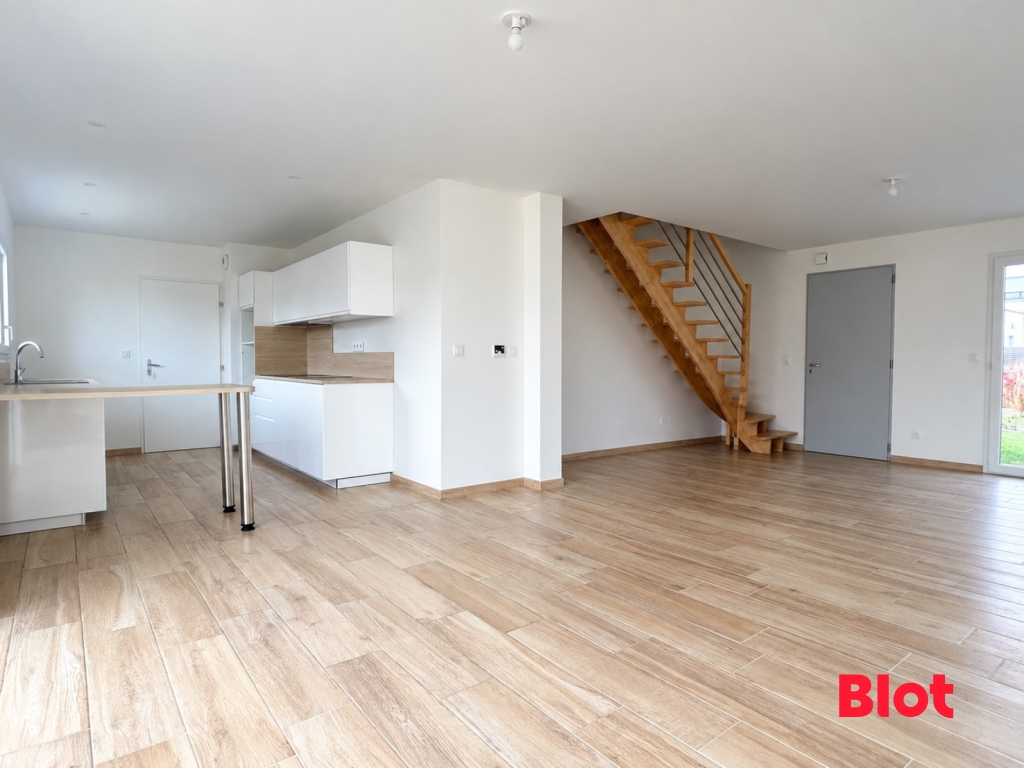 Maison 7 pièces 140 m² · à Chasne sur Illet · 140 m² · 366 450 €