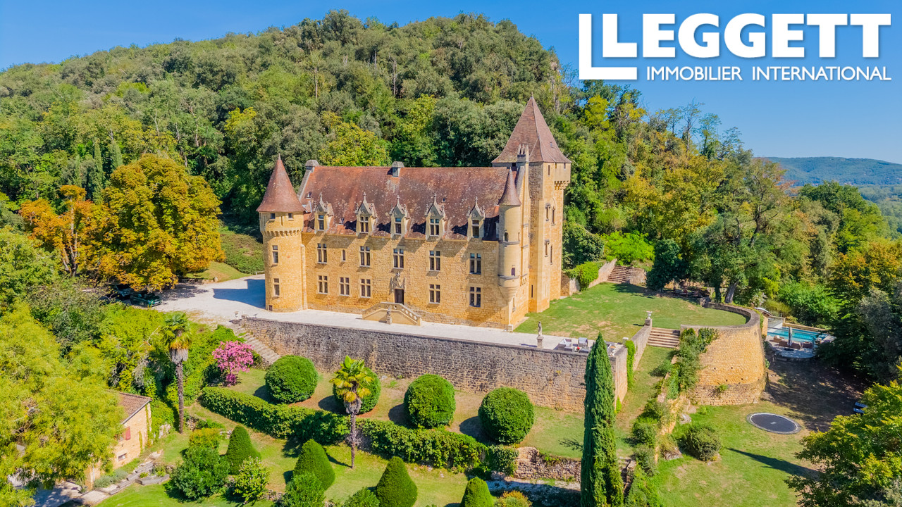 Maison 28 pièces 1021 m² · à Carlux · 1 021 m² · 4 500 000 €