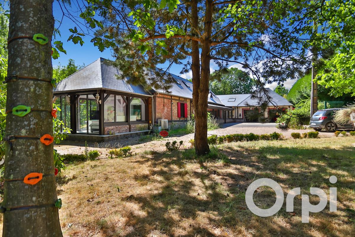 Maison 11 pièces 355 m² · à Neufchatel en Bray · 355 m² · 538 000 €