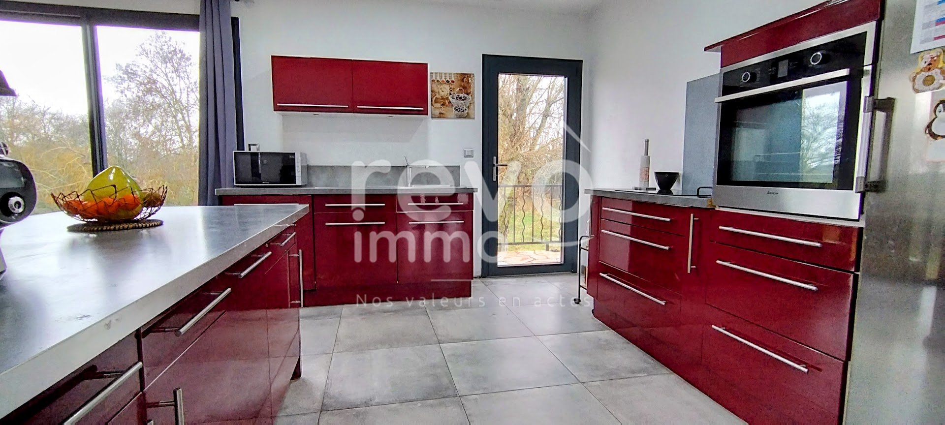 Maison 8 pièces 164 m² · à St Martin du Fouilloux · 164 m² · 445 000 €