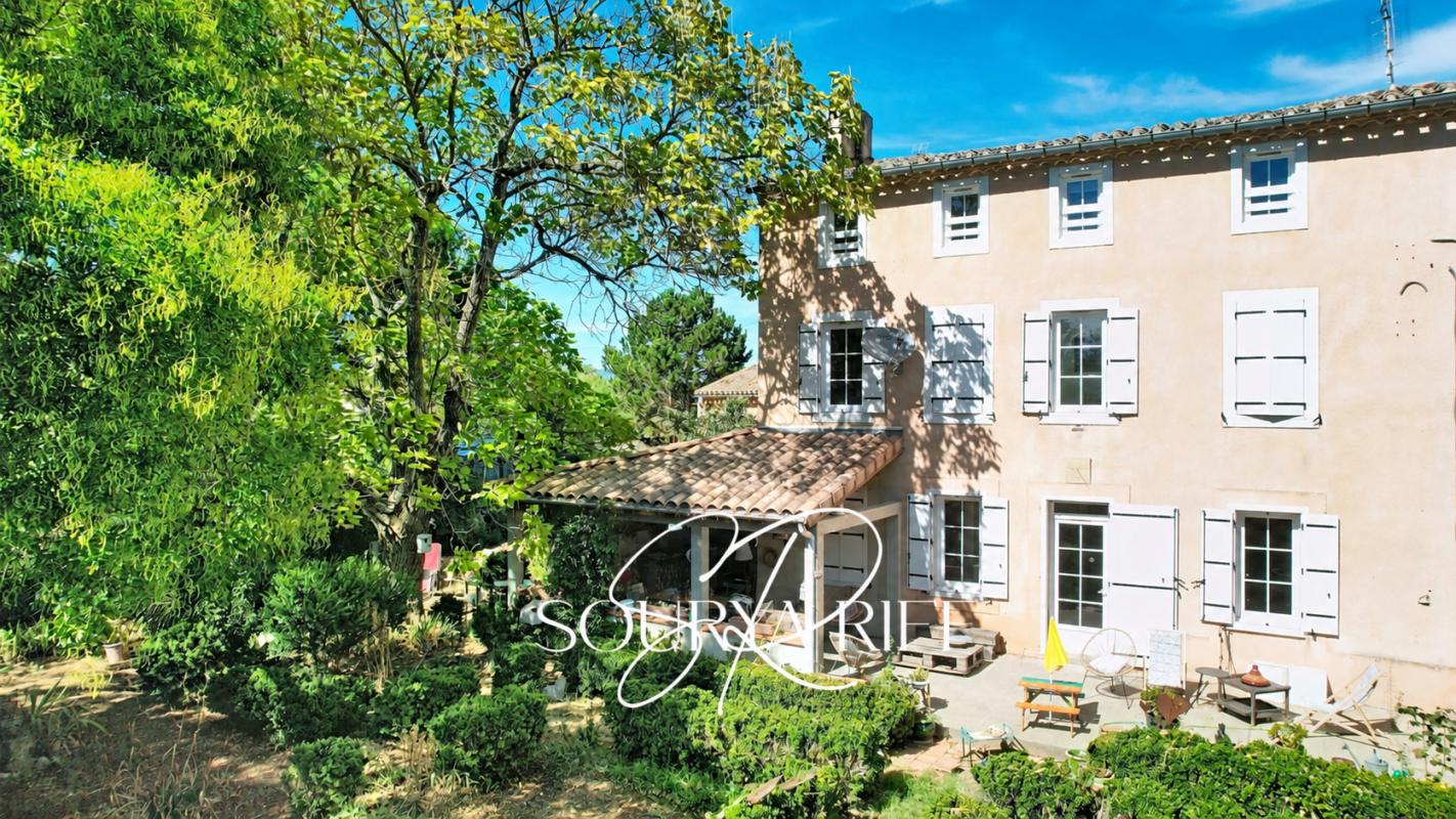 Maison 8 pièces 245 m² · à Carcassonne · 245 m² · 349 000 €