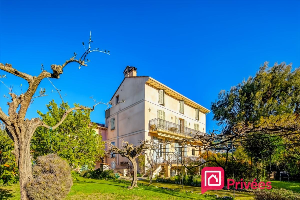 Appartement 4 pièces 118 m² · à Cannes · 118 m² · 470 000 €