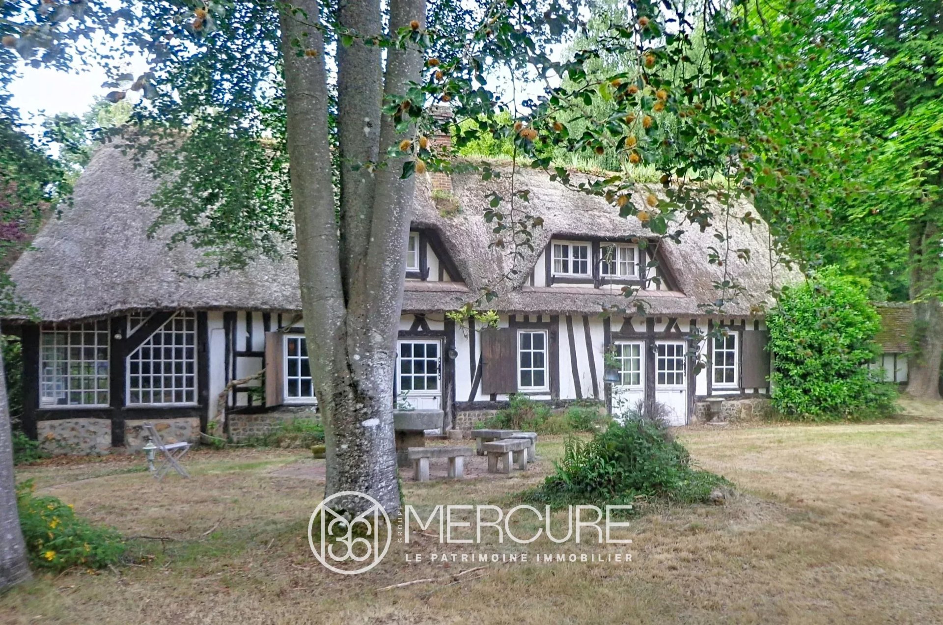 Appartement 6 pièces 178 m² · à Beaumesnil · 178 m² · 450 000 €