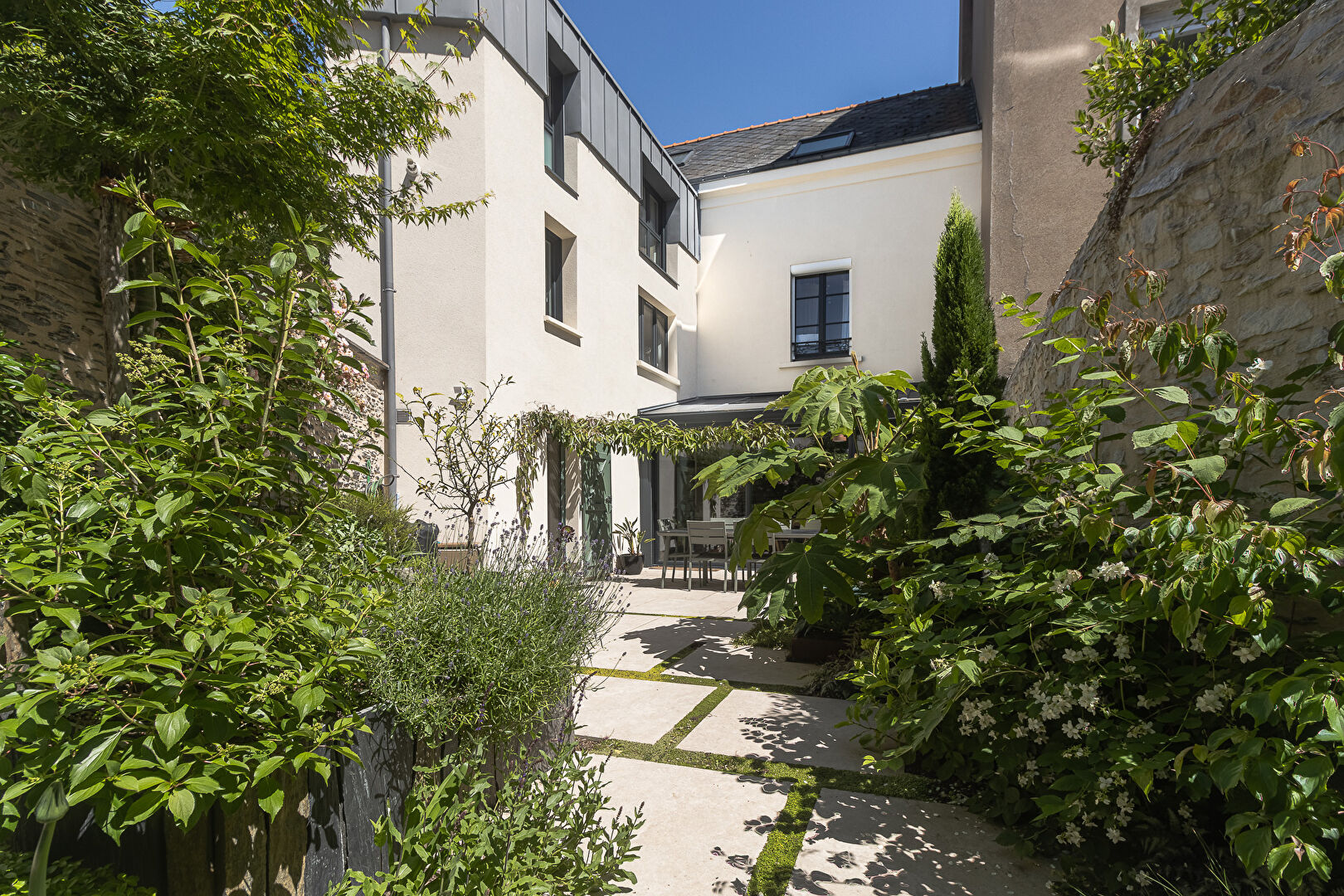 Maison 9 pièces 216 m² · à Angers · 216 m² · 790 000 €