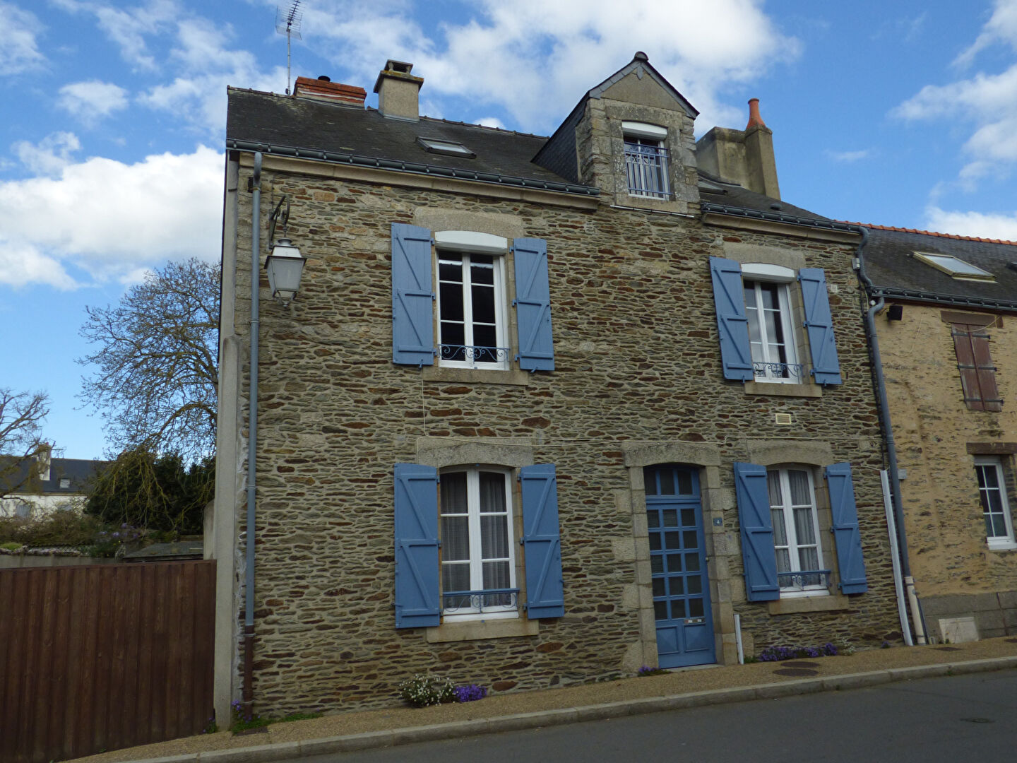 Maison 7 pièces 200 m² · à Josselin · 200 m² · 242 650 €