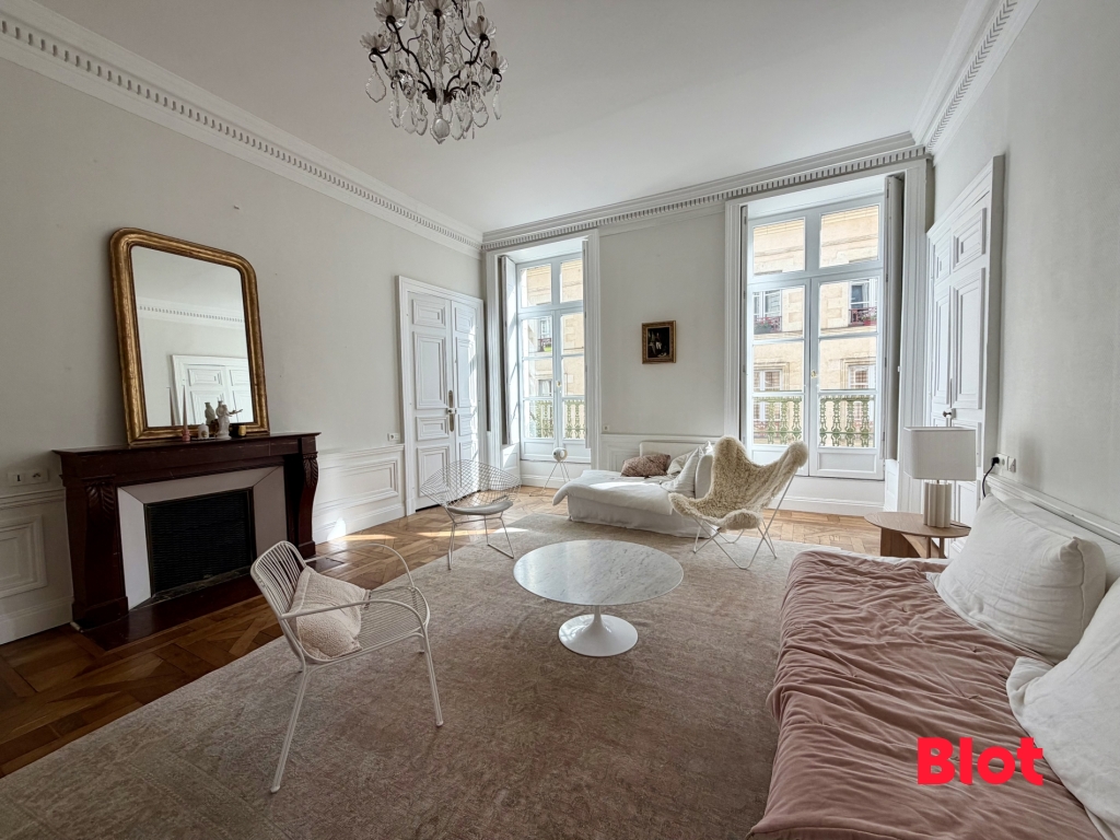 Appartement 6 pièces 185 m² · à Rennes · 185 m² · 892 500 €