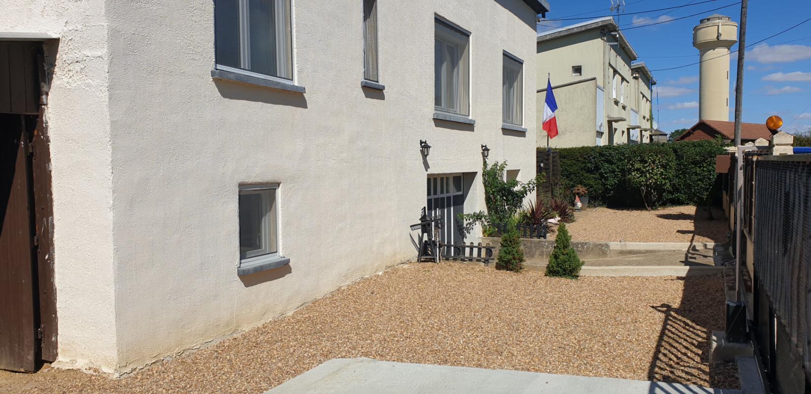 Maison 4 pièces 110 m² · à Droue · 110 m² · 135 000 €