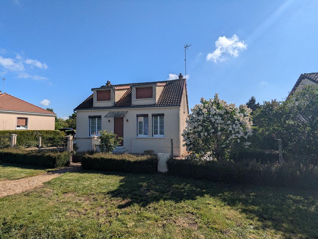 Maison 5 pièces 110 m² · à Senonches · 110 m² · 139 000 €