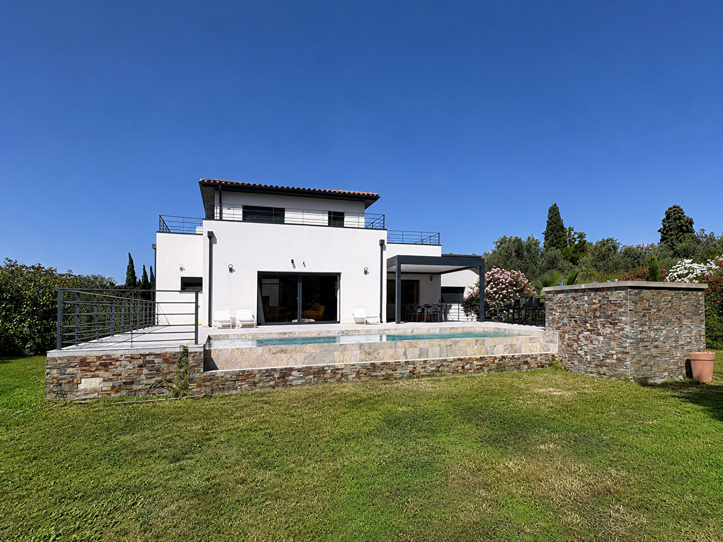 Maison 6 pièces 216 m² · à Rivesaltes · 216 m² · 609 900 €