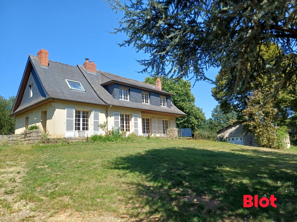Maison 8 pièces 180 m² · à Bais · 180 m² · 273 000 €