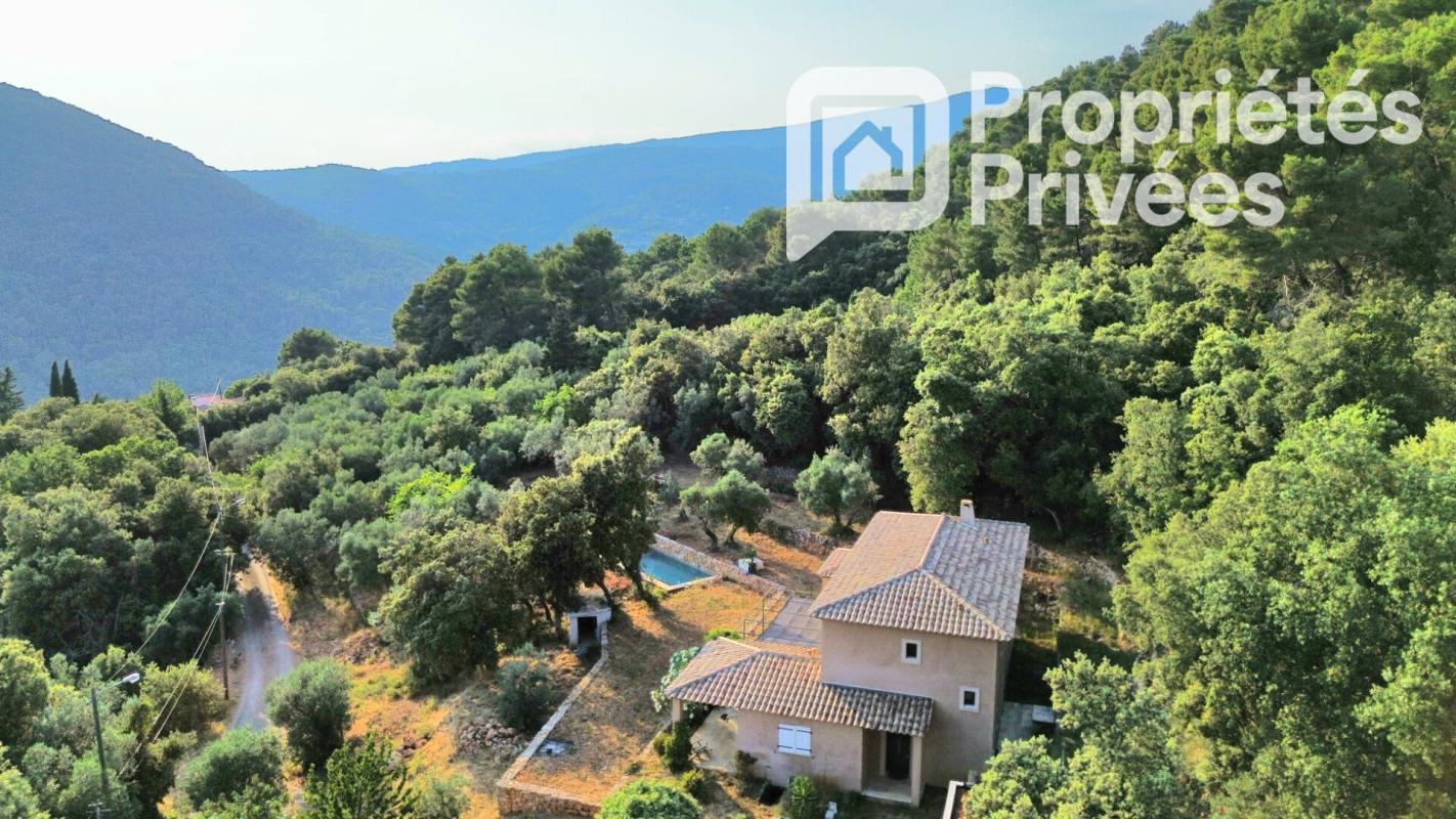 Maison 6 pièces 165 m² · à Claviers · 165 m² · 699 000 €