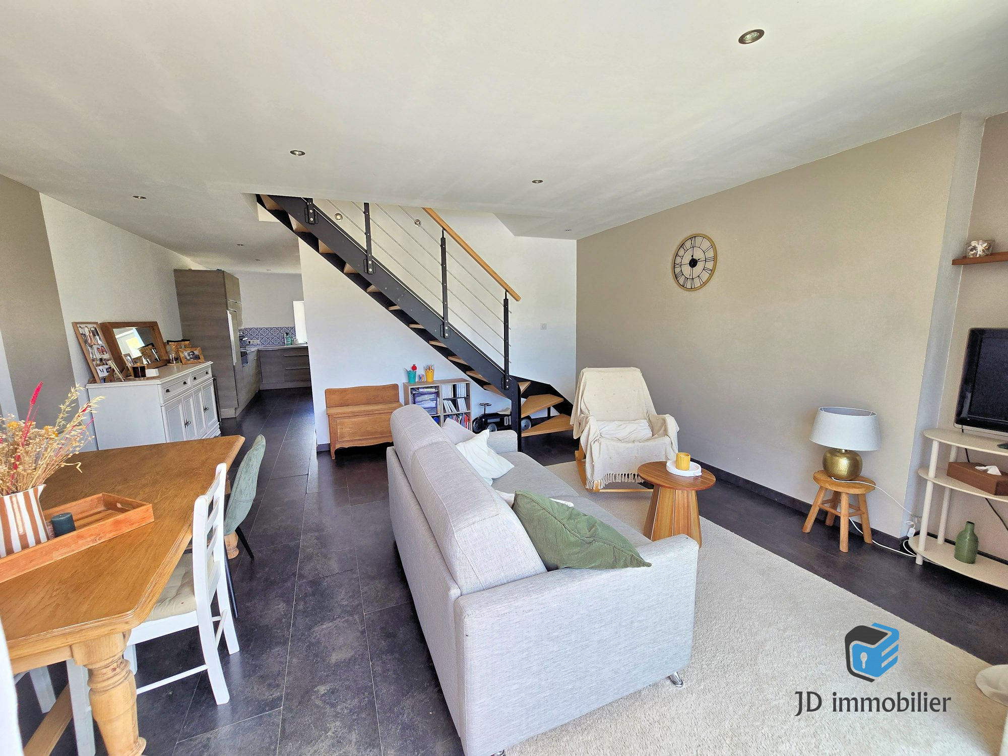 Maison 5 pièces 114 m² · à Montreverd · 114 m² · 229 500 €