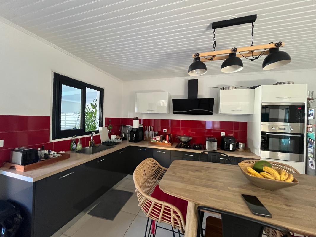 Maison 3 pièces 127 m² · à St Louis · 127 m² · 1 980 €/mois
