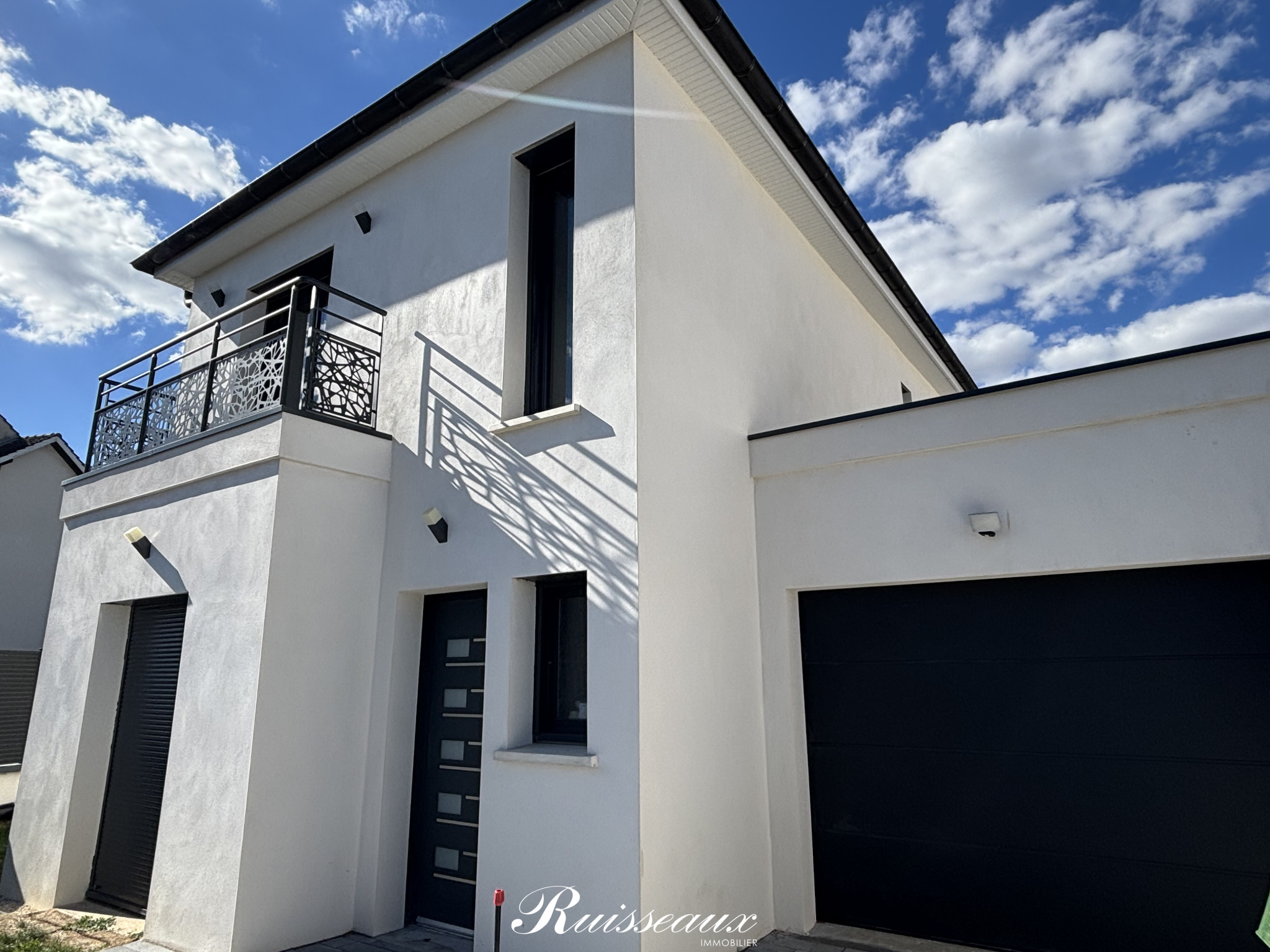 Maison 6 pièces 141 m² · à Talant · 141 m² · 469 000 €