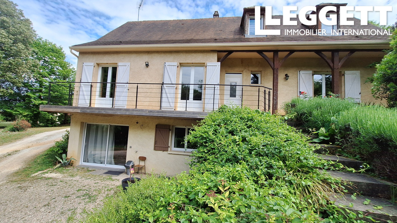 Maison 6 pièces 180 m² · à Saint-Crépin-Et-Carlucet · 180 m² · 385 000 €
