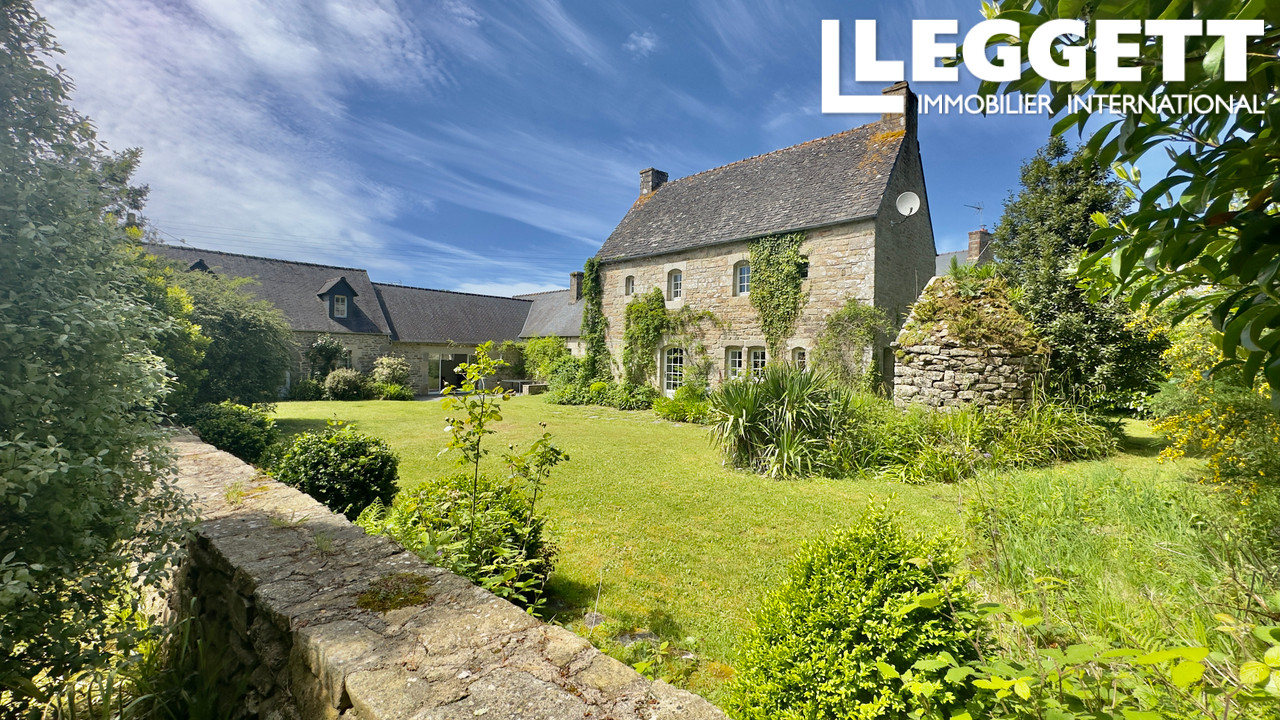 Maison 10 pièces 283 m² · à Ploumilliau · 283 m² · 747 950 €