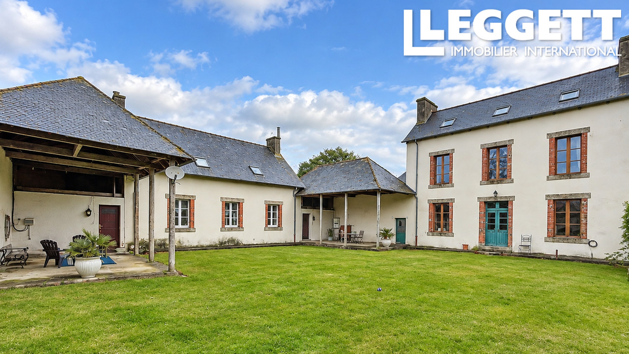 Maison 14 pièces 198 m² · à Merléac · 198 m² · 224 700 €