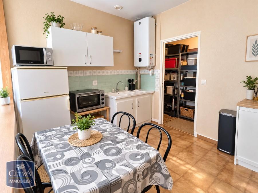 Appartement 1 pièce 20 m² · à Chinon · 20 m² · 305 €/mois