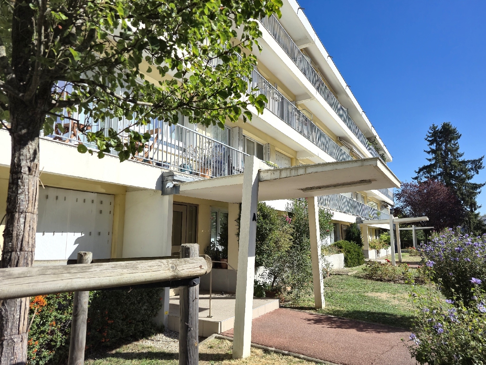 Appartement 4 pièces 71 m² · à Massy · 71 m² · 239 000 €