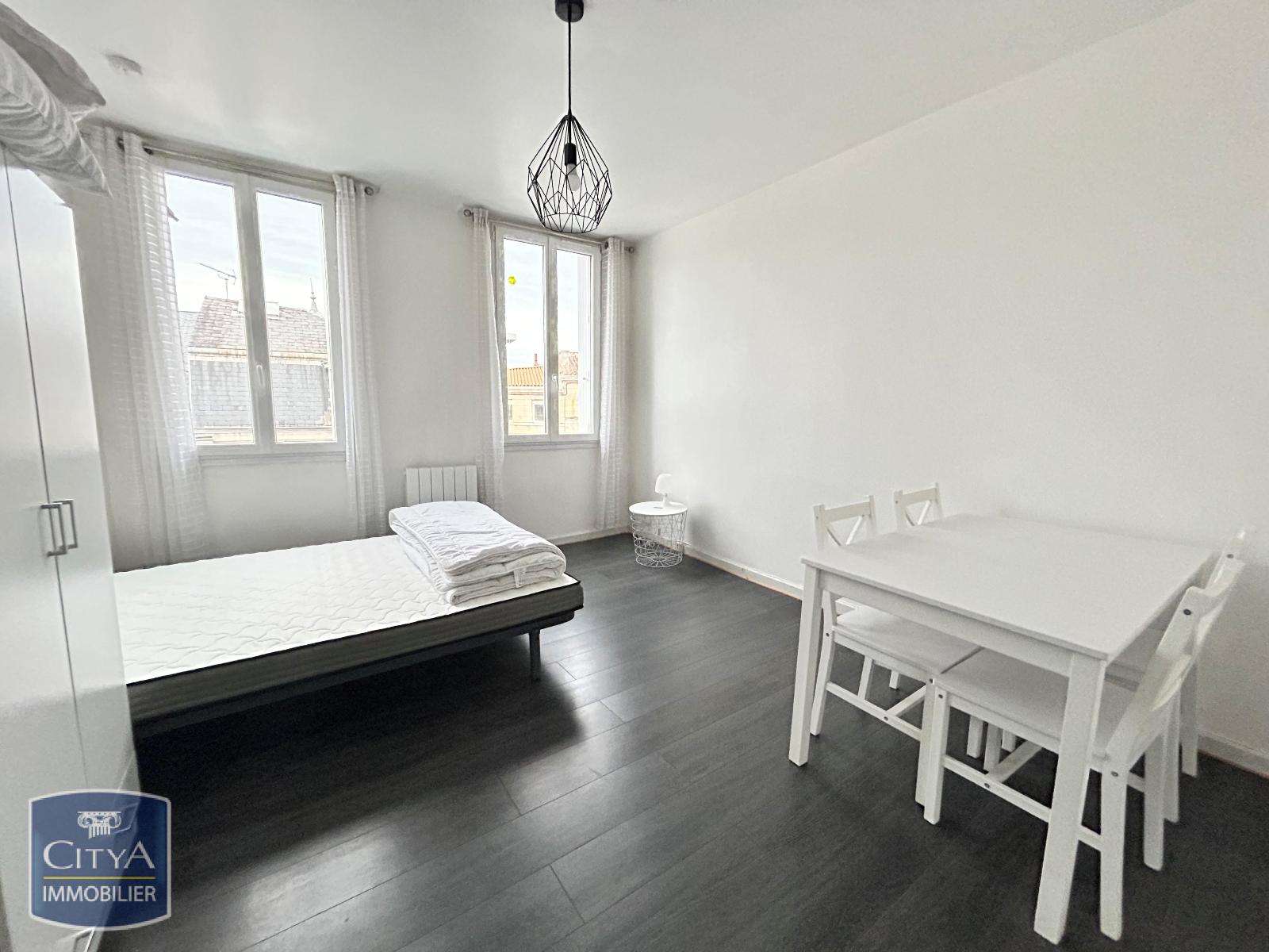 Appartement 1 pièce 25 m² · à Niort · 25 m² · 410 €/mois