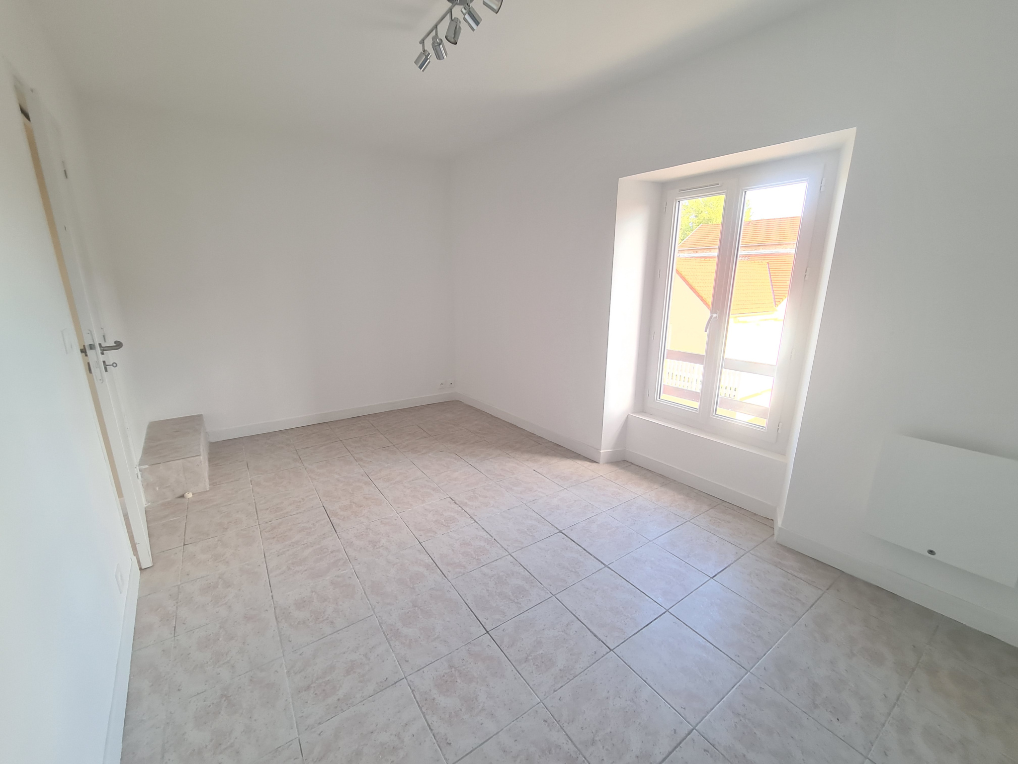 Appartement 1 pièce 24m² VILLEJUST 91140
