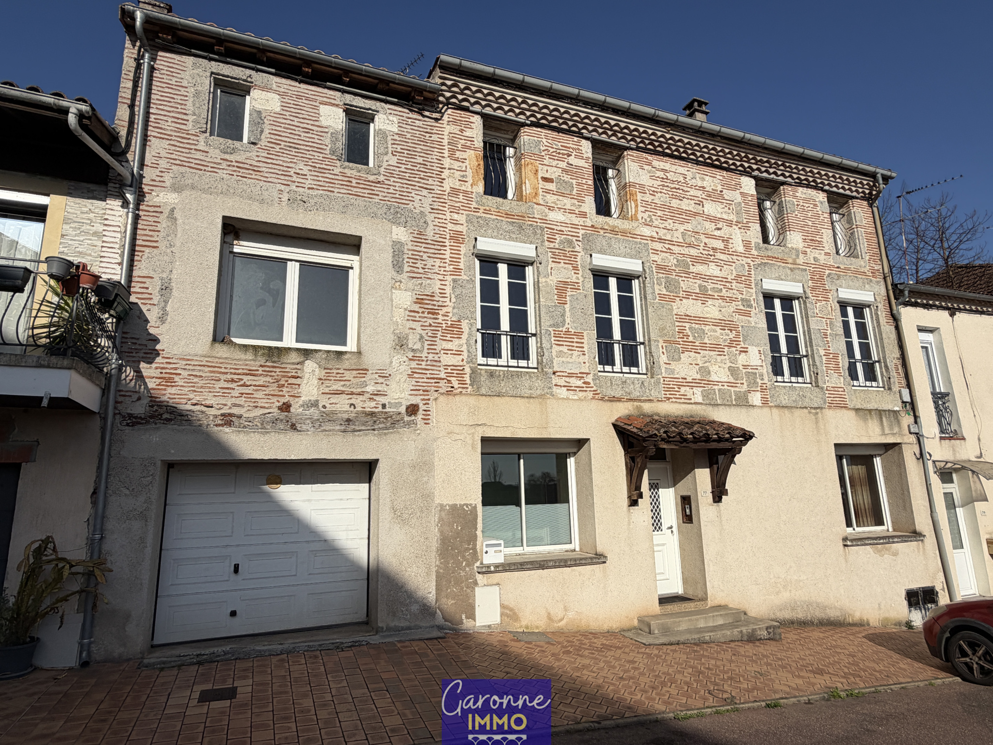 Maison 8 pièces 208 m² · à Clairac · 208 m² · 197 000 €