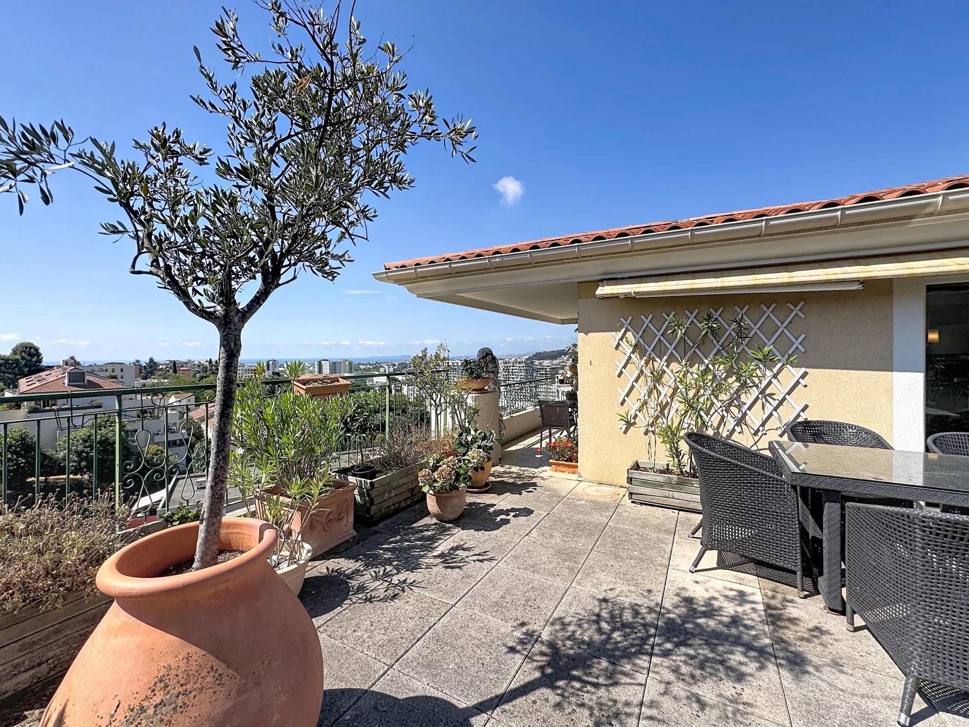 Appartement 4 pièces 93 m² · à Nice · 93 m² · 690 000 €