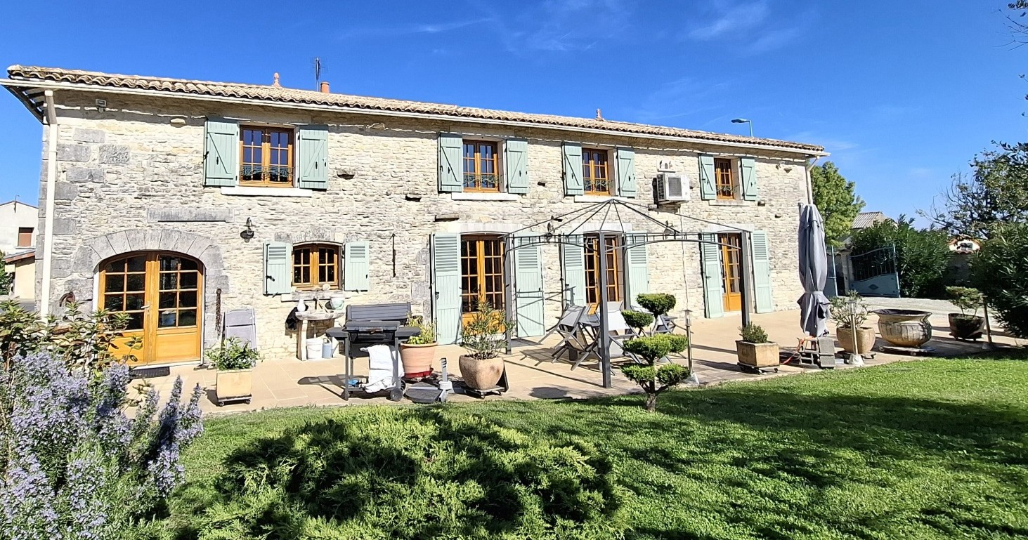 Maison 5 pièces 230 m² · à Mazeray · 230 m² · 353 425 €