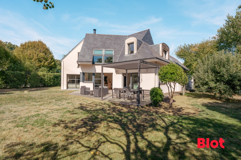 Maison 8 pièces 214 m² · à Saint-Avé · 214 m² · 777 000 €