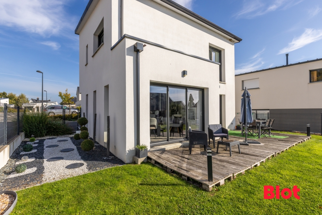 Maison 5 pièces 101 m² · à Saint-Aubin-du-Cormier · 101 m² · 292 600 €