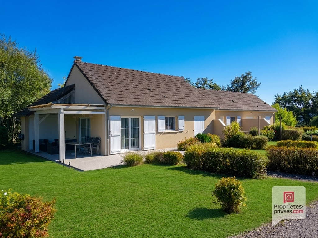 Maison 10 pièces 143 m² · à Ayen · 143 m² · 275 000 €