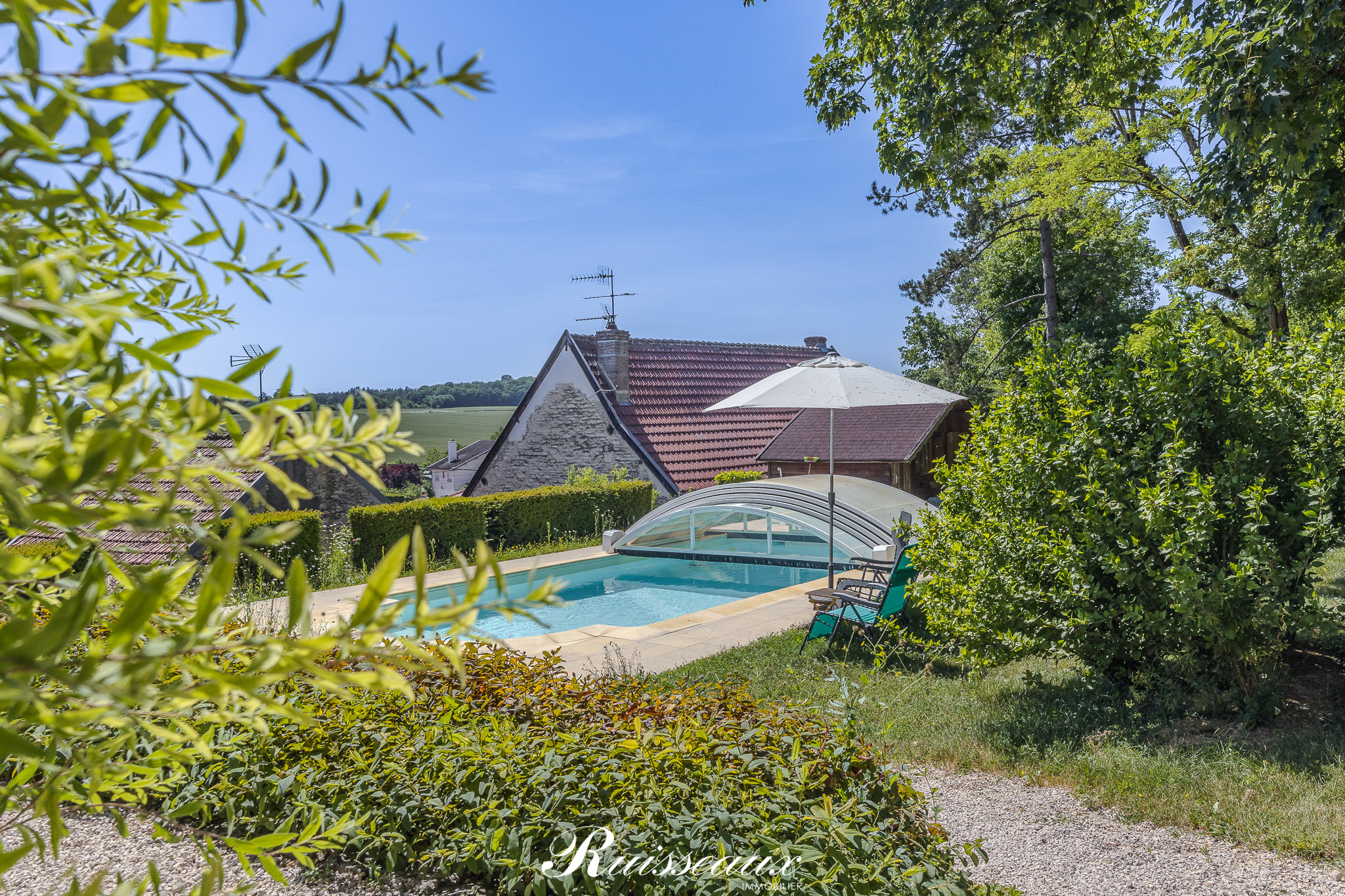 Maison 6 pièces 200 m² · à Flacey · 200 m² · 450 000 €