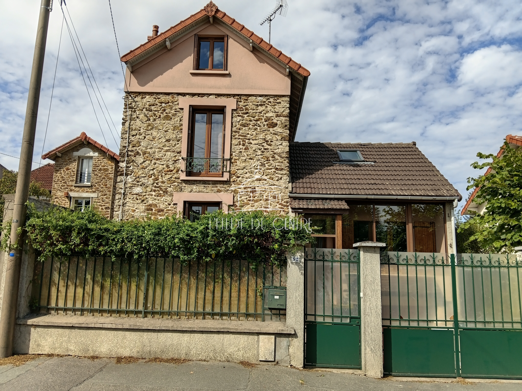 Maison 7 pièces 124 m² · à Villeneuve le Roi · 124 m² · 381 000 €