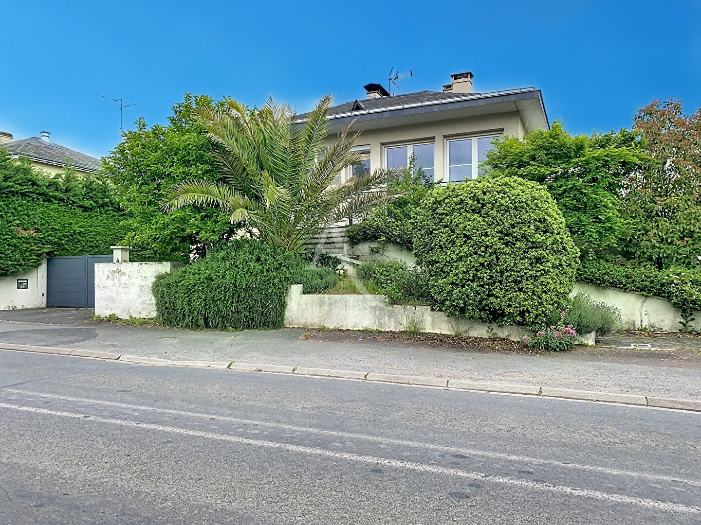 Maison 6 pièces 136 m² · à Longuenée-en-Anjou · 136 m² · 259 900 €