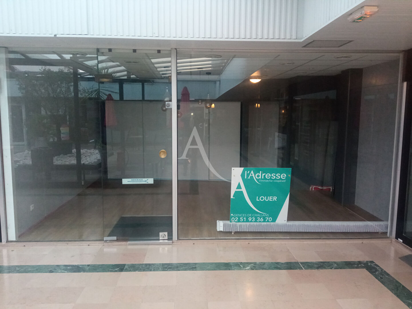 Local commercial 24 m² · à Challans · 24 m² · 340 €/mois